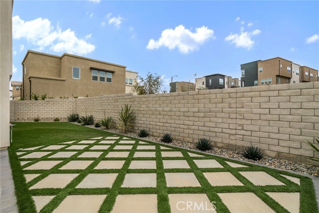 Detail Gallery Image 55 of 74 For 27018 California Ct, Valencia,  CA 91381 - 4 Beds | 4/1 Baths