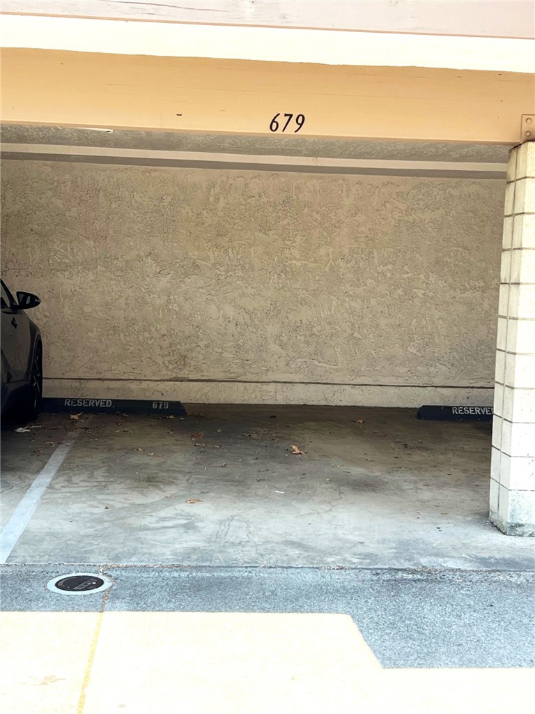 https://media.crmls.org/medias/1da4e0a6-a417-495d-a174-80e39bbc840d.jpg?preset=X-Large