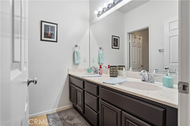 29183 Paperflower, Menifee CA: https://media.crmls.org/medias/1da54457-fa65-4e2f-997f-cc72be4587e9.jpg