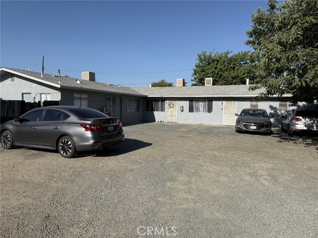1108 N Rinaldi Street, Visalia CA: https://media.crmls.org/medias/1da7af9d-1f4b-415b-93e4-8b55cb066212.jpg