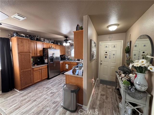 Detail Gallery Image 4 of 12 For 24985 Camino Del Norte, Barstow,  CA 92311 - 3 Beds | 2 Baths
