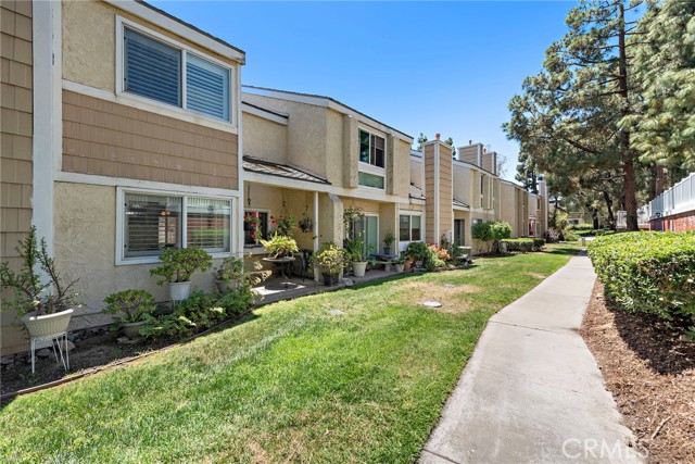 Detail Gallery Image 27 of 30 For 3340 E Collins Ave #30,  Orange,  CA 92867 - 3 Beds | 2/1 Baths