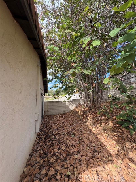 Detail Gallery Image 10 of 10 For 4791 Macadamia Ct, Oceanside,  CA 92057 - 3 Beds | 2 Baths