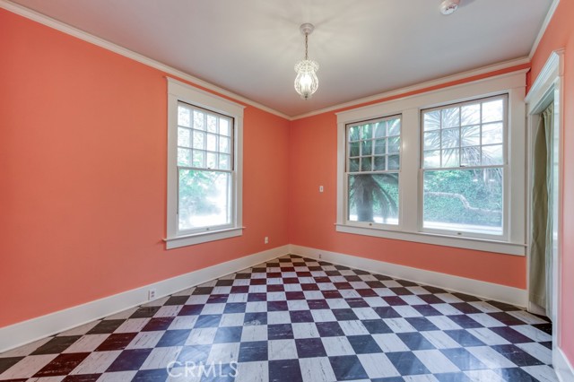 Detail Gallery Image 27 of 66 For 605 E Home Ave, Fresno,  CA 93728 - 5 Beds | 4/1 Baths