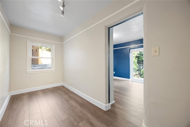 Detail Gallery Image 24 of 31 For 1620 Ina Dr, Glendale,  CA 91206 - 3 Beds | 1/1 Baths