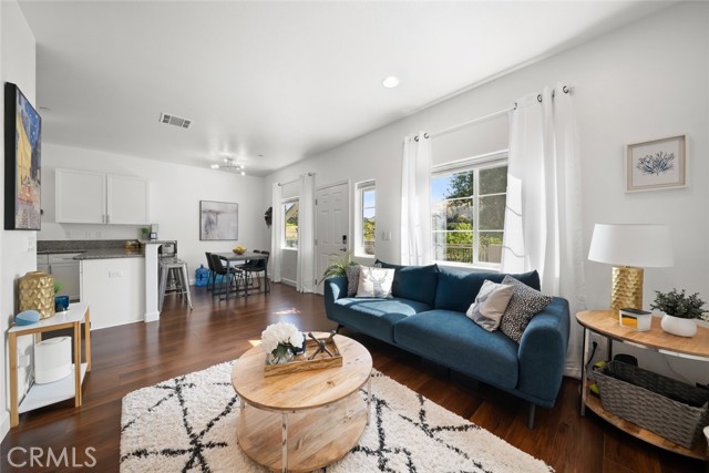 Detail Gallery Image 7 of 40 For 949 Humbert Avenue, San Luis Obispo,  CA 93401 - 3 Beds | 2/1 Baths