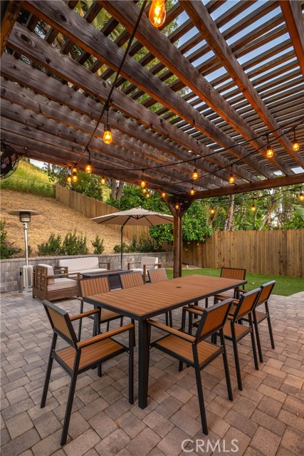 Detail Gallery Image 5 of 42 For 7112 Darnoch, West Hills,  CA 91307 - 4 Beds | 2 Baths