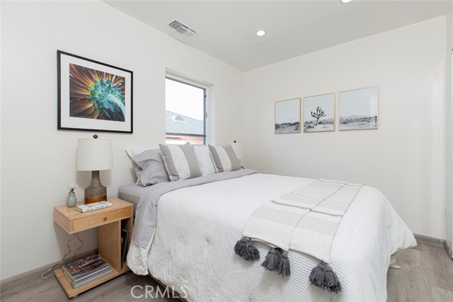 Detail Gallery Image 18 of 36 For 1754 N Berendo St #B,  Los Angeles,  CA 90027 - 3 Beds | 2/1 Baths