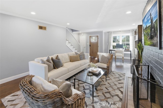 Detail Gallery Image 5 of 50 For 3640 Pine Avenue, Long Beach,  CA 90807 - 5 Beds | 3/1 Baths