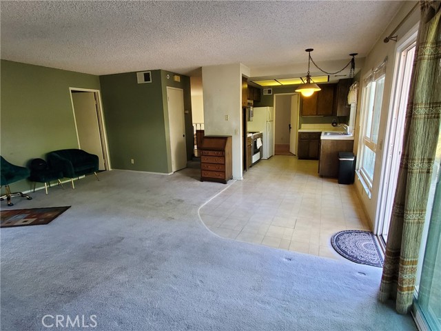 Detail Gallery Image 7 of 19 For 197 Limestone Rd, Claremont,  CA 91711 - 4 Beds | 3 Baths