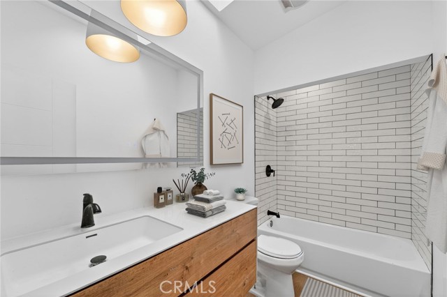 Detail Gallery Image 32 of 40 For 6324 Grape, Los Angeles,  CA 90068 - 4 Beds | 2 Baths