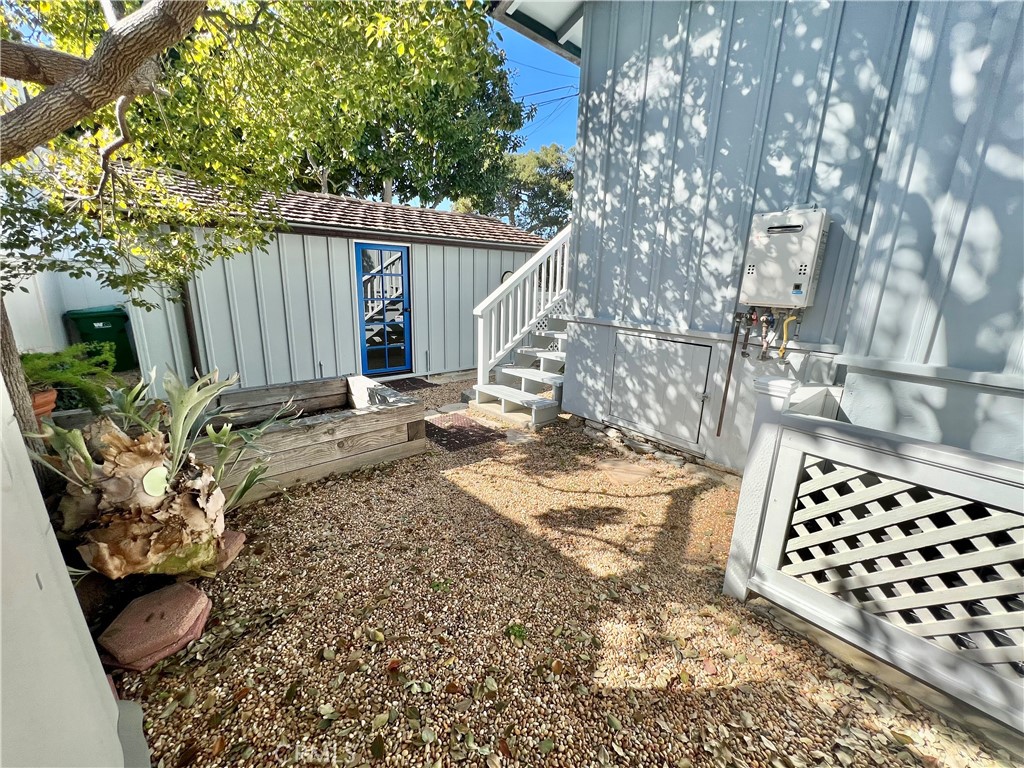 1215 Brangwyn Way