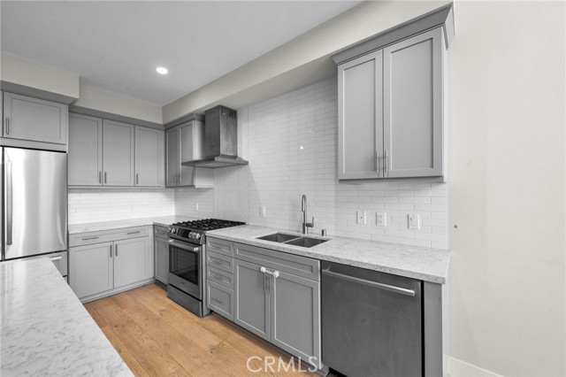 Detail Gallery Image 9 of 36 For 1920 S Pacific Coast #314,  Redondo Beach,  CA 90277 - 2 Beds | 2 Baths