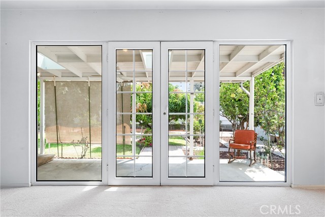 Detail Gallery Image 10 of 39 For 1106 Hollydale Dr, Fullerton,  CA 92831 - 4 Beds | 2 Baths