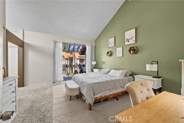 20931 Judah Lane, Newhall CA: https://media.crmls.org/medias/1dae2856-bbaa-4a98-820b-7827913fc1e3.jpg
