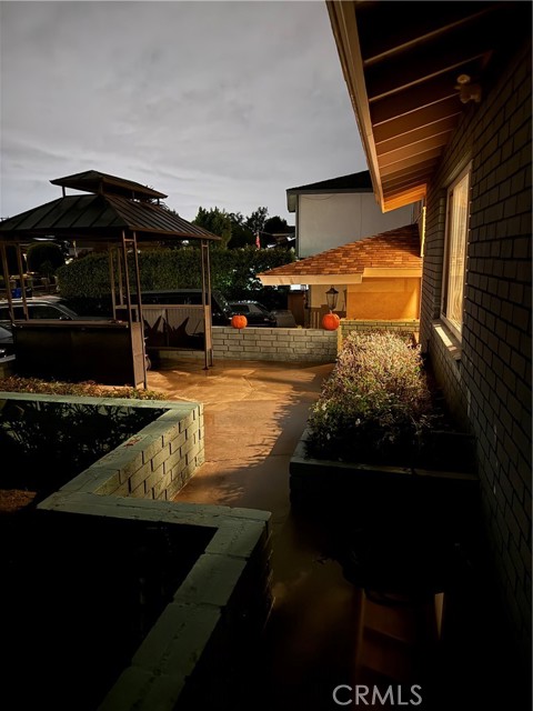 1571 E Palm, Covina CA: https://media.crmls.org/medias/1daee26d-ca9d-4b0a-9cf8-7bb57b0c6417.jpg