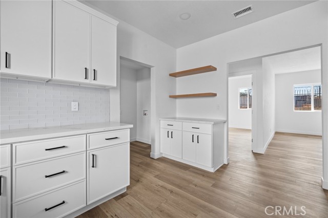 Detail Gallery Image 11 of 21 For 2138 1/2 W Florence Ave, Los Angeles,  CA 90047 - 3 Beds | 1/1 Baths