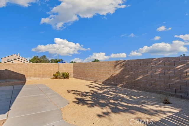 Detail Gallery Image 17 of 19 For 12050 Goldoak Ct, Victorville,  CA 92392 - 3 Beds | 2 Baths