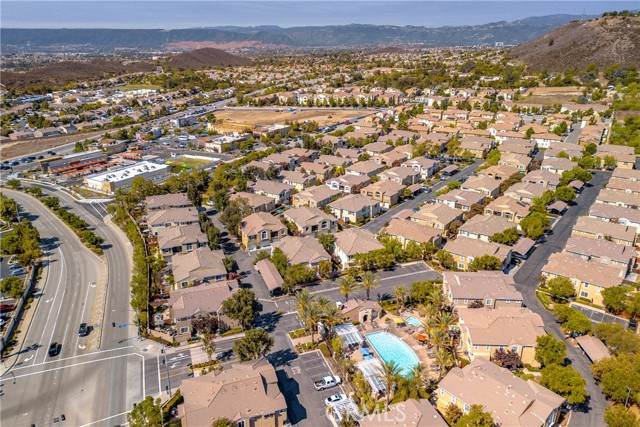 27477 Hazelhurst Street, Murrieta CA: https://media.crmls.org/medias/1db08a94-e67b-4330-a020-3076d6d2c530.jpg