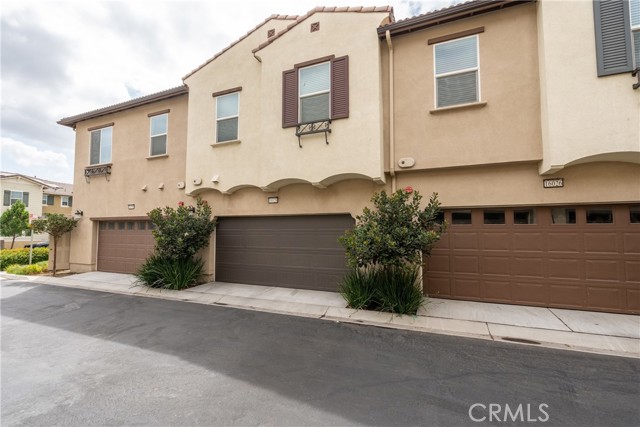 Detail Gallery Image 3 of 36 For 16028 Voyager Ave, Chino,  CA 91708 - 3 Beds | 2/1 Baths