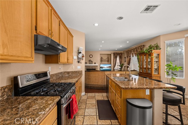 Detail Gallery Image 14 of 43 For 5022 St Albert Dr, Fontana,  CA 92336 - 4 Beds | 2/1 Baths