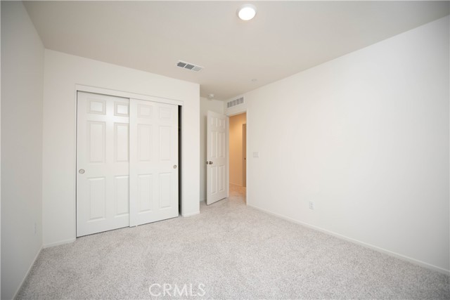 Detail Gallery Image 17 of 19 For 12614 Edina Ct, Victorville,  CA 92392 - 5 Beds | 2/1 Baths