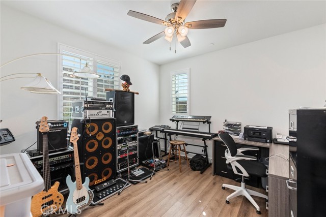 Detail Gallery Image 42 of 56 For 26219 Silver Birch, Menifee,  CA 92584 - 6 Beds | 4/1 Baths