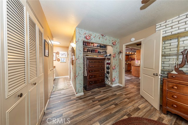 Detail Gallery Image 43 of 57 For 43071 Country Club Dr, Oakhurst,  CA 93644 - 4 Beds | 2/1 Baths