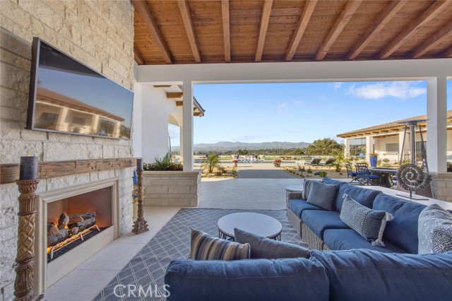 Detail Gallery Image 41 of 49 For 277 Crestview Ave, Camarillo,  CA 93010 - 5 Beds | 5/1 Baths