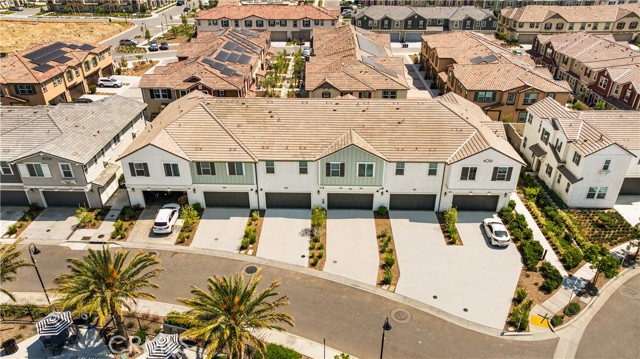 4016 E Peony Paseo, Ontario CA: https://media.crmls.org/medias/1db33f95-95ce-438a-8f92-70efaa74ace8.jpg