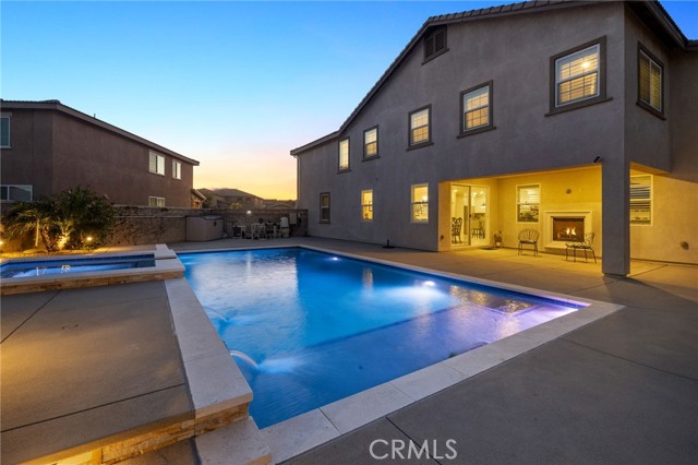 Detail Gallery Image 8 of 72 For 6962 Housatonic Ct, Jurupa Valley,  CA 91752 - 5 Beds | 3 Baths