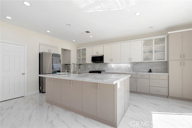 13145 Briar Street, Eastvale CA: https://media.crmls.org/medias/1db3927a-3976-47ae-aa1b-e650bf0763ff.jpg