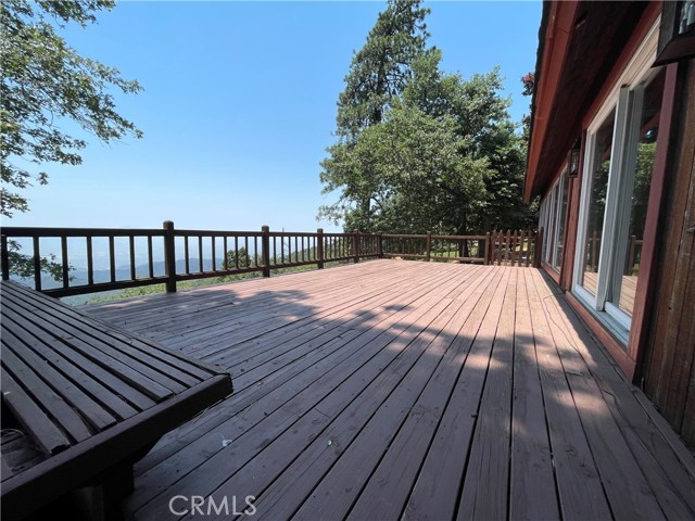 28665 Willow Road, Lake Arrowhead CA: https://media.crmls.org/medias/1db5db4f-b8fc-436b-911f-781abb3ba45b.jpg