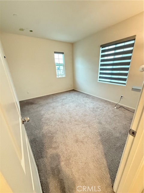 Detail Gallery Image 16 of 21 For 5370 N Alumni Ln, San Bernardino,  CA 92407 - 3 Beds | 2/1 Baths