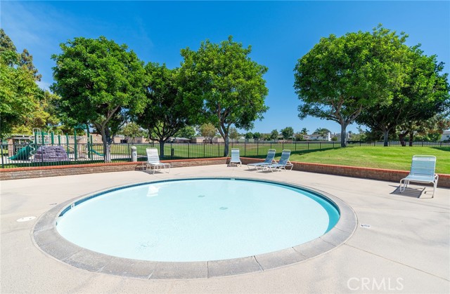 Detail Gallery Image 33 of 40 For 12 Silkberry, Irvine,  CA 92614 - 3 Beds | 2/1 Baths