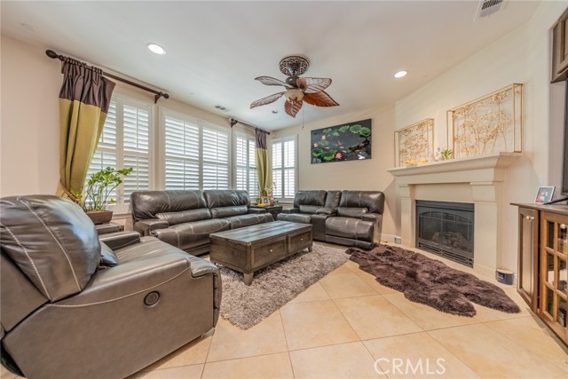 Detail Gallery Image 14 of 68 For 1251 W Daffodil Ave, La Habra,  CA 90631 - 4 Beds | 3/1 Baths