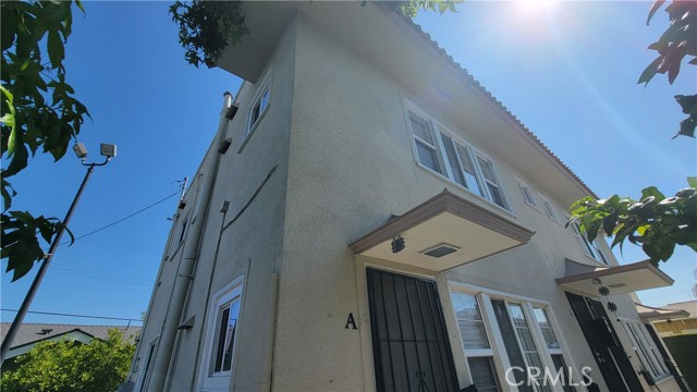 2415 E 7th Street, Long Beach CA: https://media.crmls.org/medias/1db7042f-8e9d-45ce-8083-148429544371.jpg