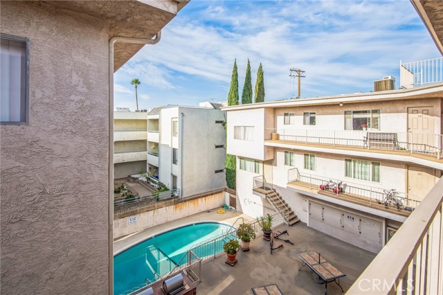 Detail Gallery Image 27 of 30 For 617 E Angeleno Ave #305,  Burbank,  CA 91501 - 2 Beds | 2 Baths