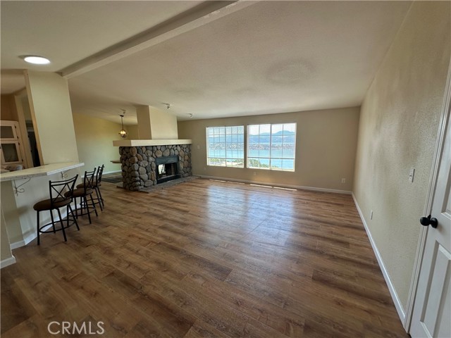 280 Henderson Drive, Clearlake Oaks CA: https://media.crmls.org/medias/1dbaca0e-5544-436d-80be-23dce9f487dd.jpg