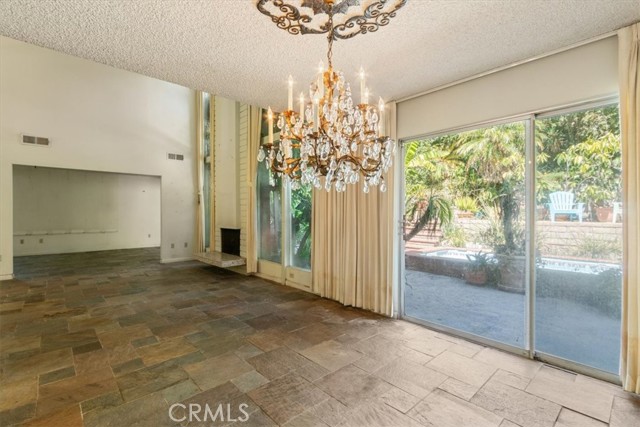 19259 Ludlow St., Porter Ranch CA: https://media.crmls.org/medias/1dbacfbe-edcd-41ca-965b-3b004a4d821a.jpg