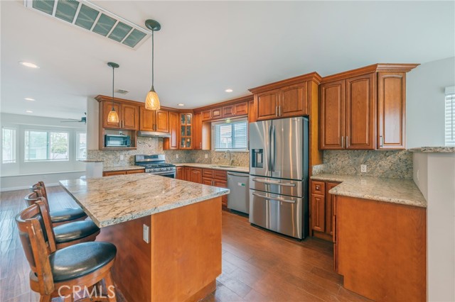 21514 Ellinwood Drive, Torrance CA: https://media.crmls.org/medias/1dbb2afc-2412-4314-993a-8aed2dee62b8.jpg