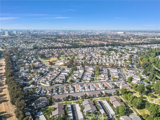 Detail Gallery Image 31 of 35 For 150 Echo Run, Irvine,  CA 92614 - 1 Beds | 1 Baths