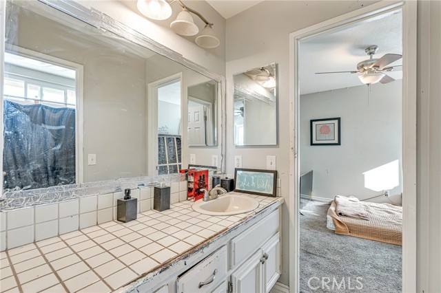 Detail Gallery Image 25 of 42 For 12269 Stonegate Cir, Victorville,  CA 92392 - 3 Beds | 2/1 Baths