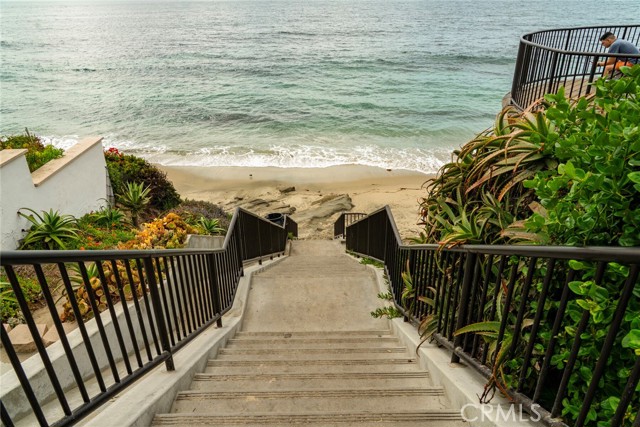 Detail Gallery Image 3 of 31 For 1025 S Coast Hwy a,  Laguna Beach,  CA 92651 - 0 Beds | 1 Baths