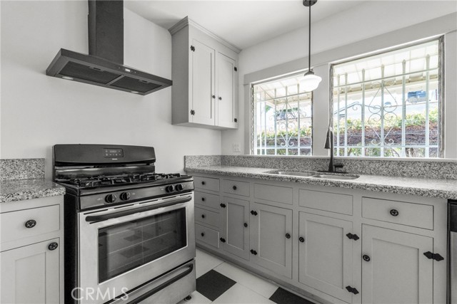 Detail Gallery Image 9 of 28 For 839 N Vista St, Los Angeles,  CA 90046 - 2 Beds | 1 Baths