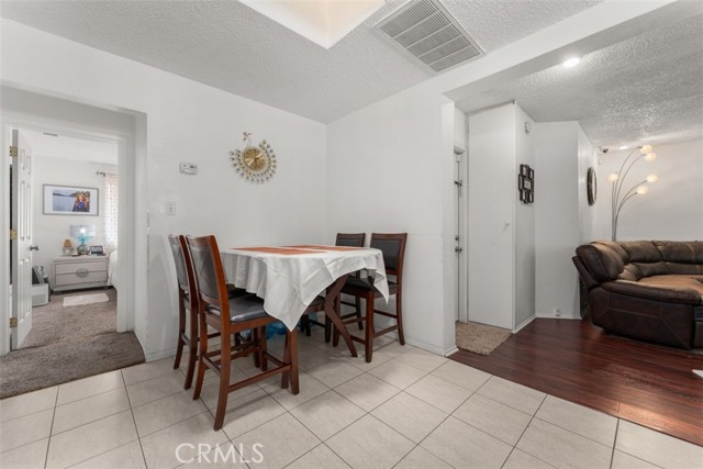 Detail Gallery Image 12 of 24 For 2330 W Lincoln St, Long Beach,  CA 90810 - 3 Beds | 2 Baths