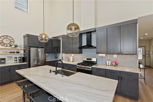 1215 Valley View Drive, Big Bear City CA: https://media.crmls.org/medias/1dbcb2cc-33ee-4366-8c4b-c076c9e27242.jpg