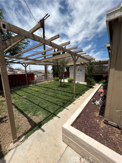 510 Adele Drive, Barstow CA: https://media.crmls.org/medias/1dbd2ad2-b8c6-46c9-bc0b-6a7889fa4ce0.jpg