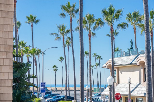 Detail Gallery Image 1 of 32 For 603 E Balboa Bld, Newport Beach,  CA 92661 - 3 Beds | 3 Baths