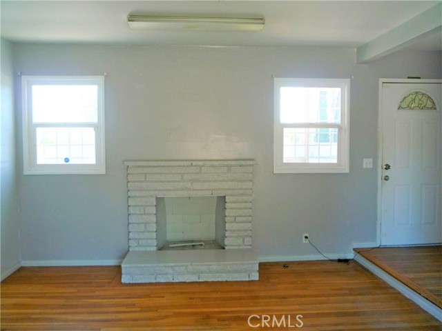 Detail Gallery Image 2 of 8 For 1645 S Euclid St, Anaheim,  CA 92802 - 3 Beds | 1/1 Baths